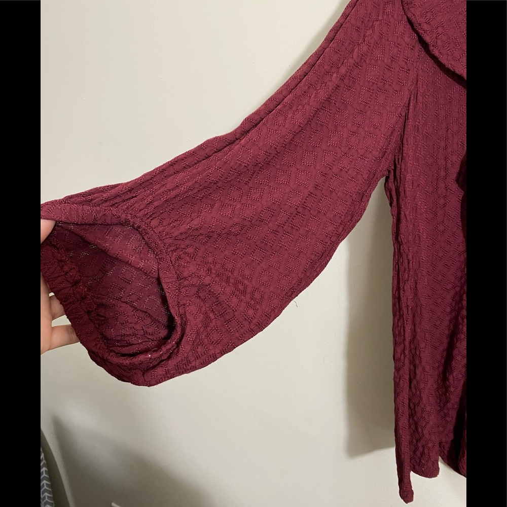 Universal Thread Size Small Peasant Top Ruffle - Picture 5 of 8